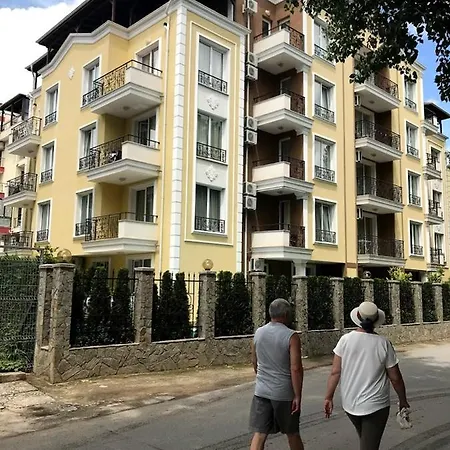Магнолия Резиденс 3 Апартамент