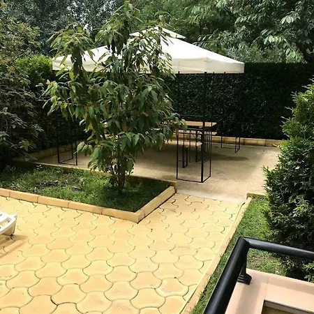 Appartement Магнолия Резиденс 3 *
